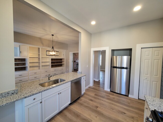 Foto del edificio - 3712 Parviss St