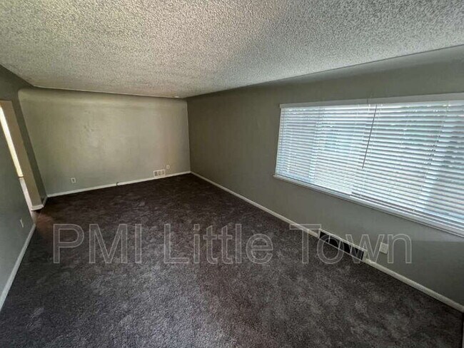Foto del edificio - 3538 Kearney St
