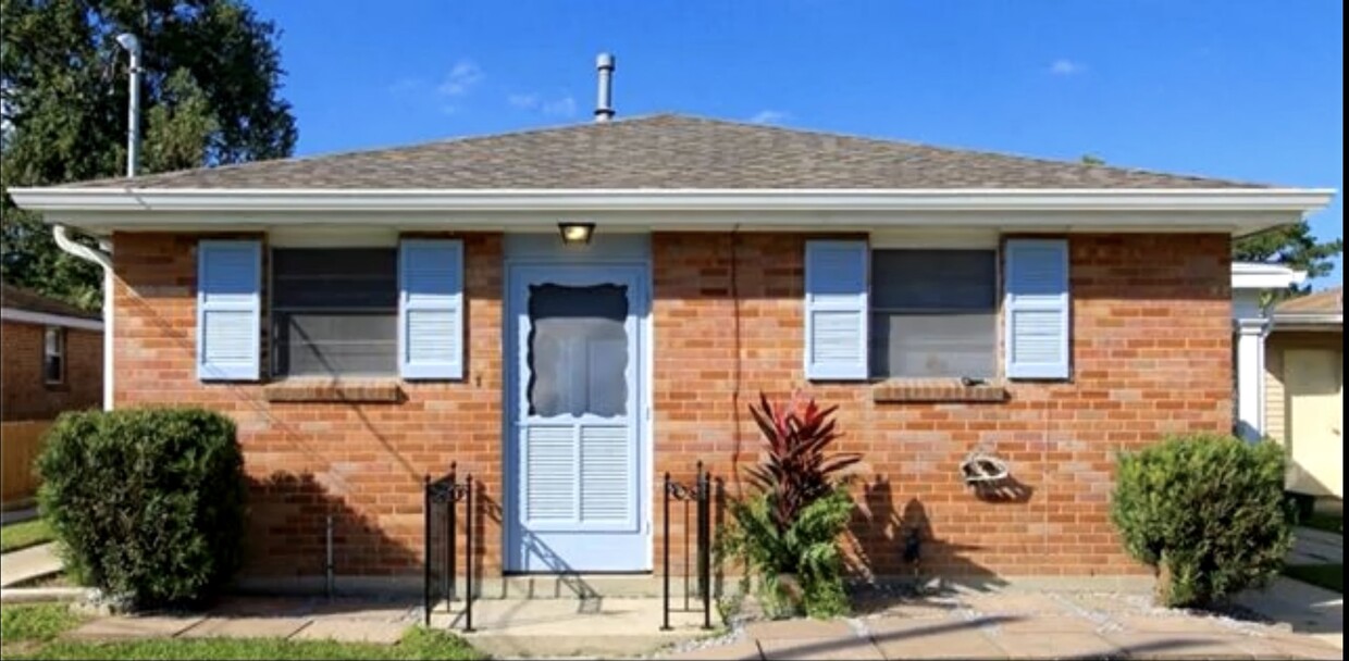 Primary Photo - 4525 Ligustrum St