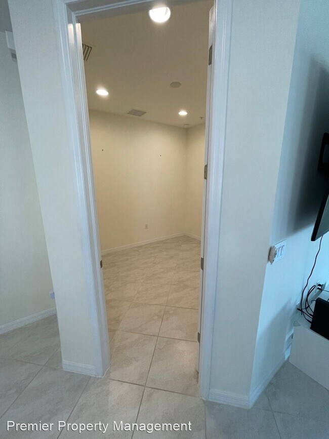 Foto del edificio - 3 br, 2 bath House - 26123 Palace Lane Uni...