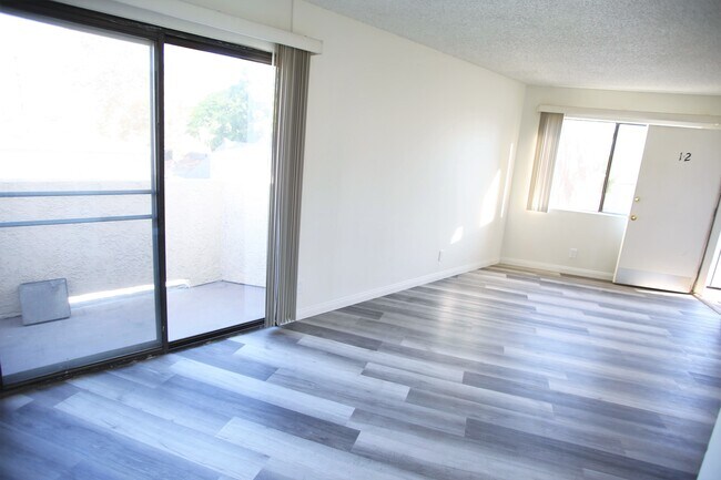 Foto del edificio - 11051 Hesby St