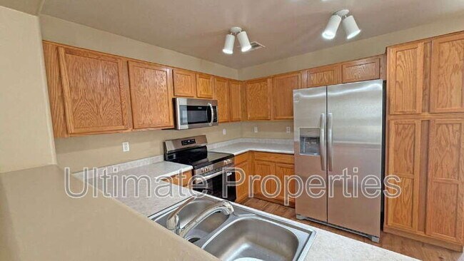Foto del edificio - 22553 W Mohave St