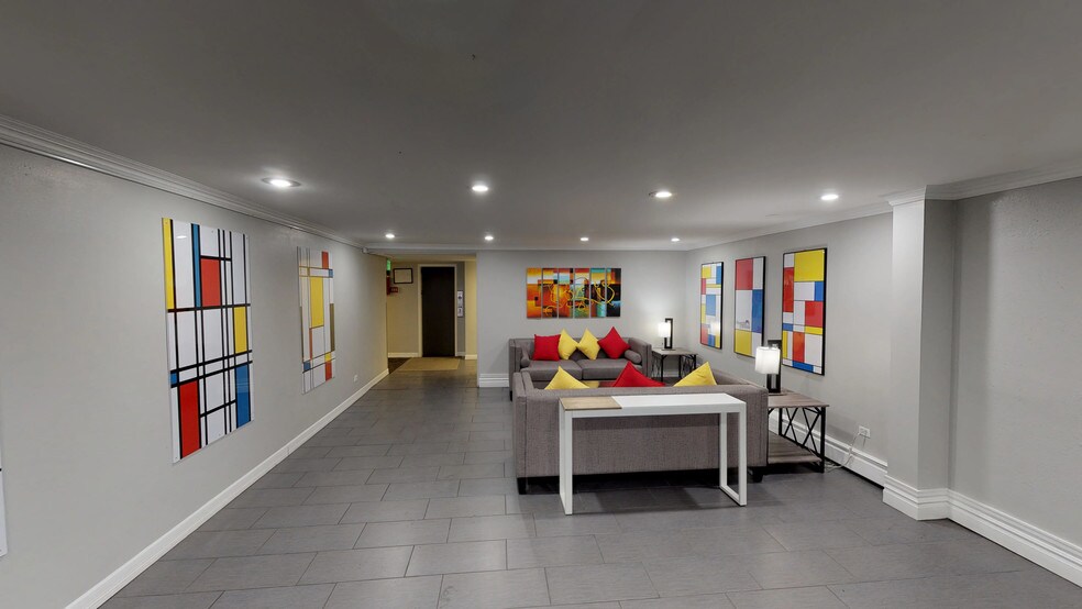 Mondrian Colorado
