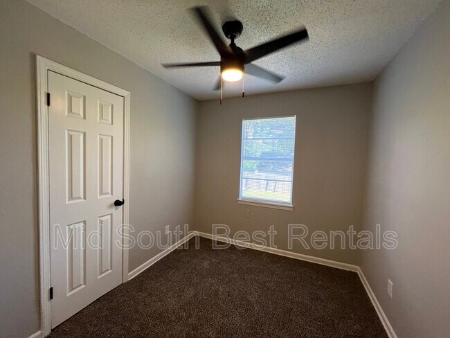 Foto del edificio - 4421 Ryan St