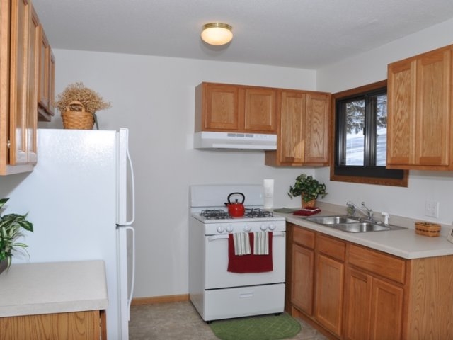 Kitchen - Windstone Townhomes