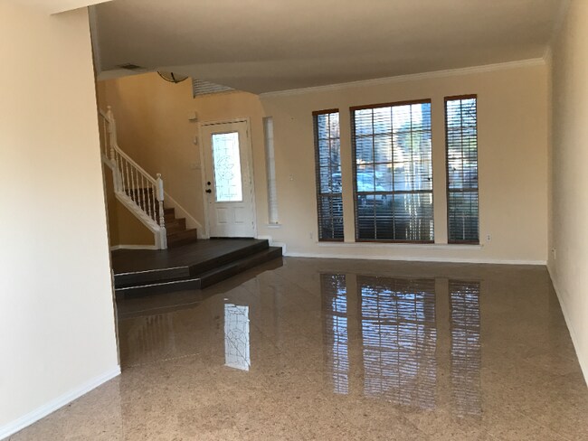 Foto del edificio - 1761 Meyerwood Ln S