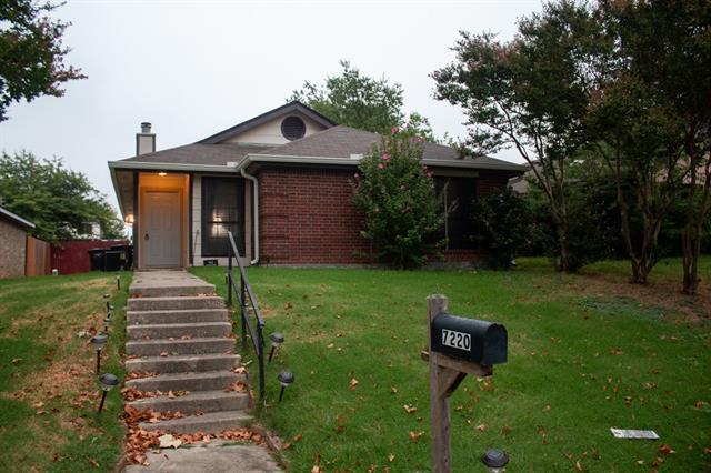 Foto principal - 7220 Blackthorn Dr