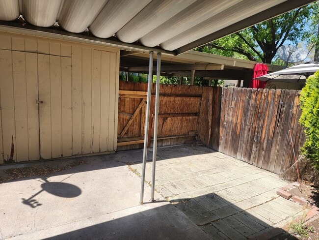 Building Photo - 274