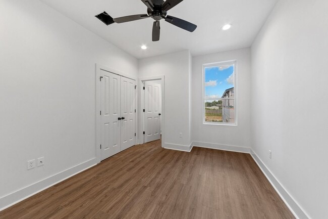 Foto del edificio - 409 Highland Park Ln