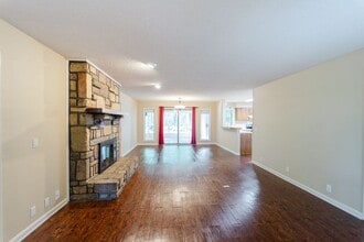 Building Photo - 64 Fineza Way