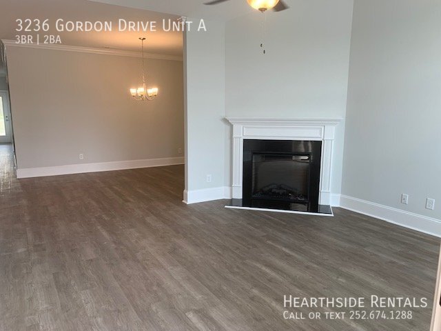 Foto del edificio - 3 Bed 2 Bath Duplex in Bent Creek