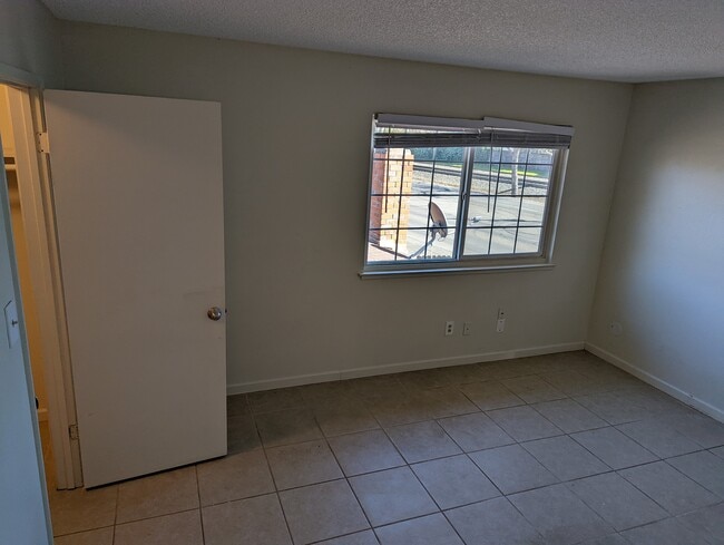 Building Photo - 2800 Norcade Cir