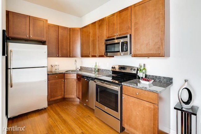 Foto del edificio - 3221 Spring Garden St