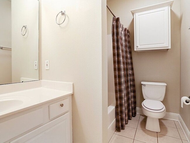 Photo - 5153 Etta St Apartment