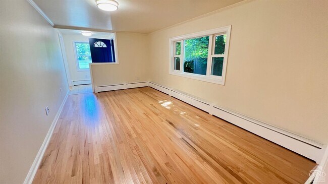 Foto del edificio - 10 Lakeside