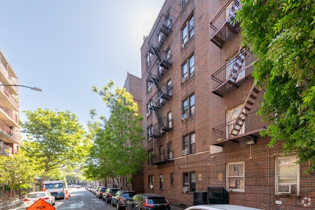 Building Photo - 9416 34th Rd