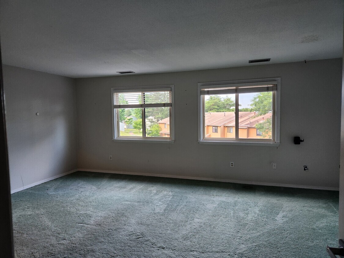 Foto principal - 168 Brittany Farms Rd