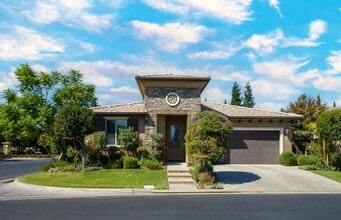 Building Photo - 11309 N Via Verona Way