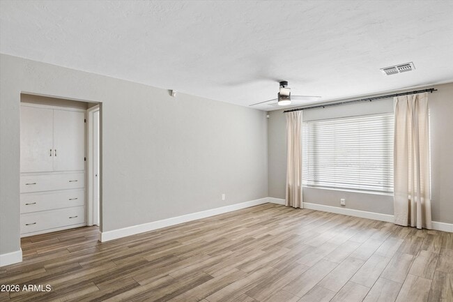 Building Photo - 5817 N 18th St