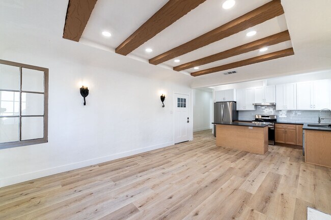 Foto del edificio - 6218 Orange St