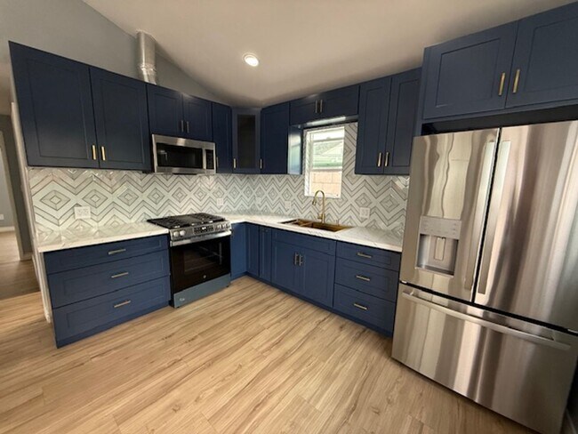 Foto del edificio - 1616 E Harding St