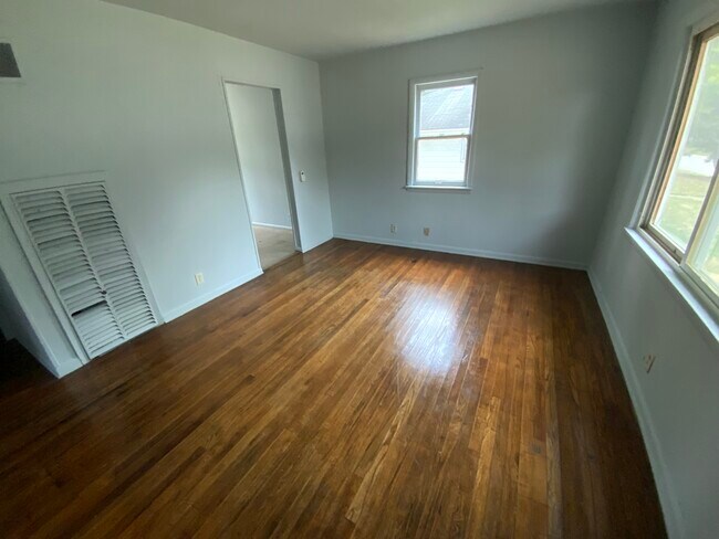 Foto del edificio - 827 Johnson St