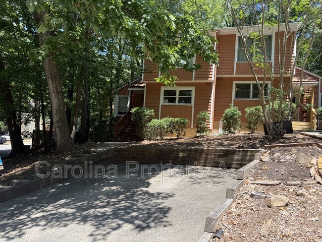 Building Photo - 113 S Peak Dr