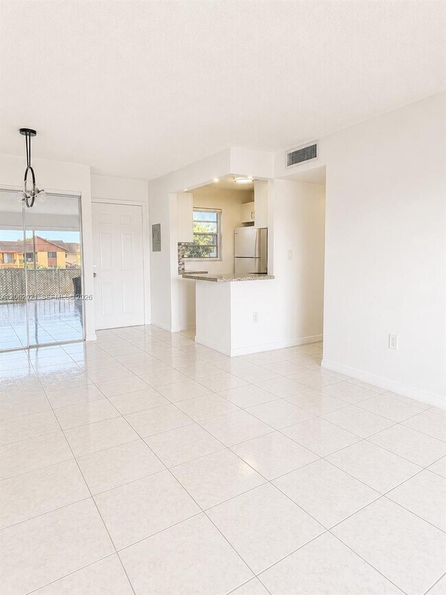 Foto del edificio - 6095 W 18th Ave