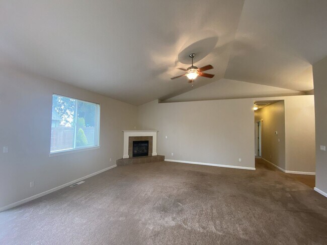 Foto del edificio - 1102 Breckenridge Dr