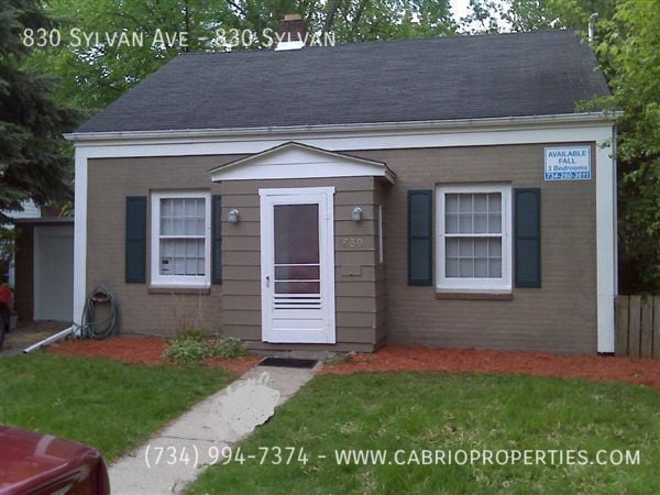 Primary Photo - 830 Sylvan Ave