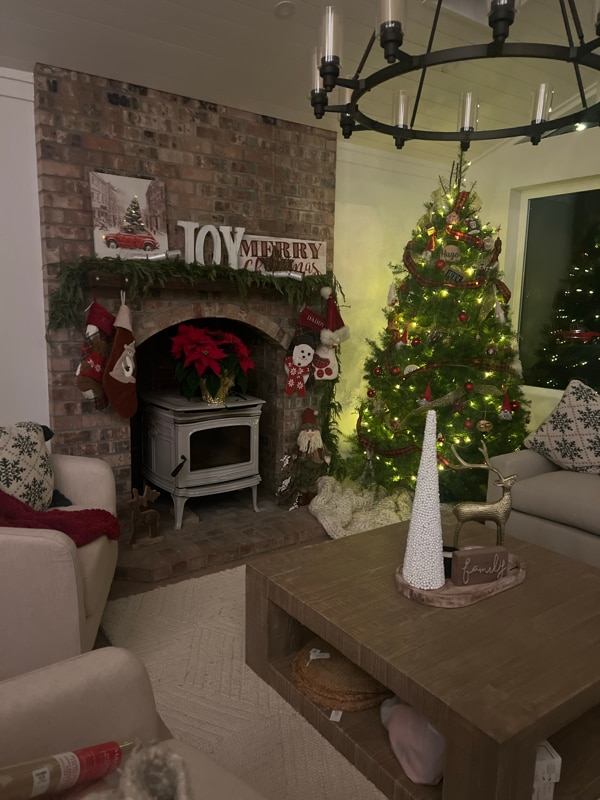 Building Photo - 5610 41st Ave E