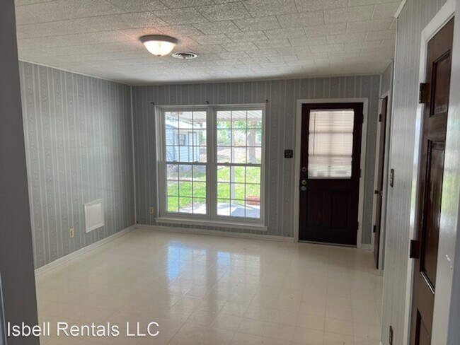 Building Photo - 3 br, 1.5 bath House - 1104 Duval Drive