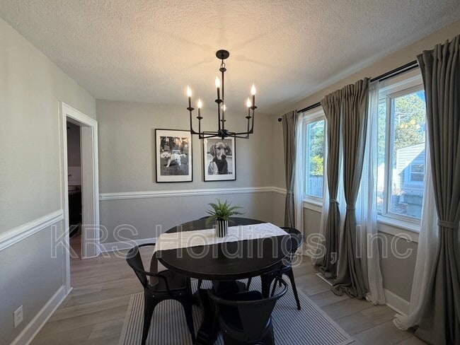 Foto del edificio - 1088 Norview Ave