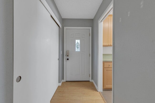 Building Photo - 115 Guaymas Pl