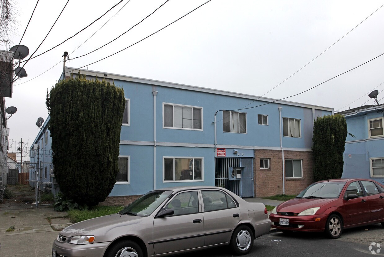 Foto del edificio - 602-618 Foothill Blvd
