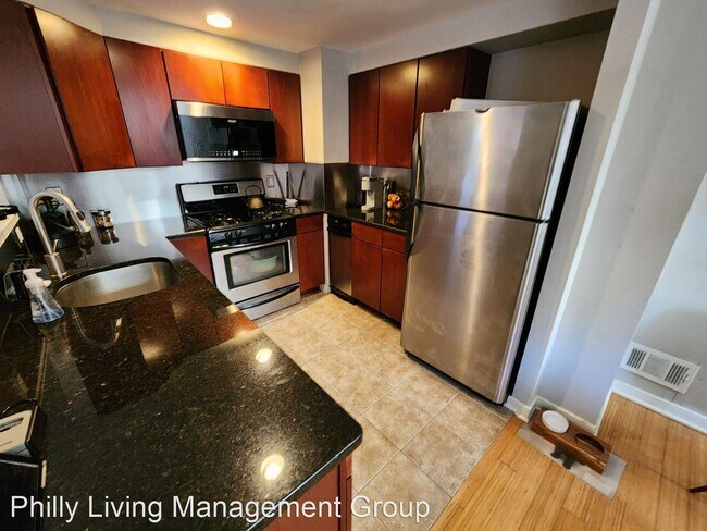 Foto del edificio - 1 br, 1 bath House - 1019-25 N 4th St #1025B