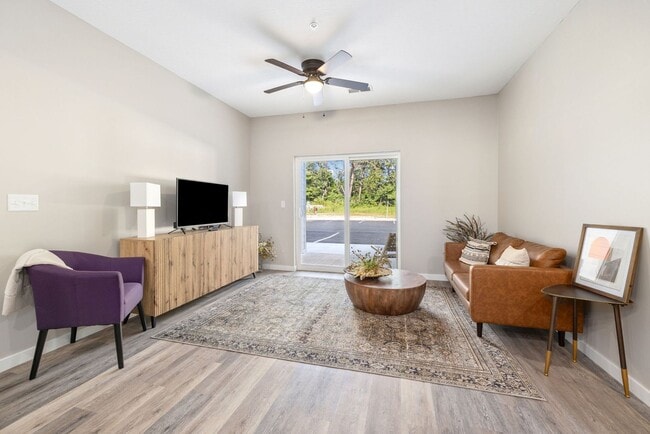 Building Photo - The Vibe Crossing