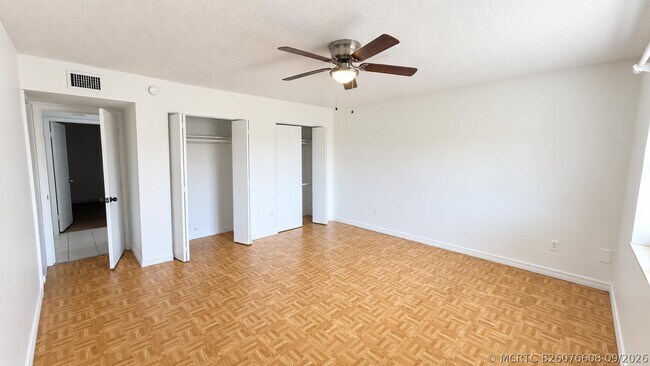 Building Photo - 4131 Stirling Rd