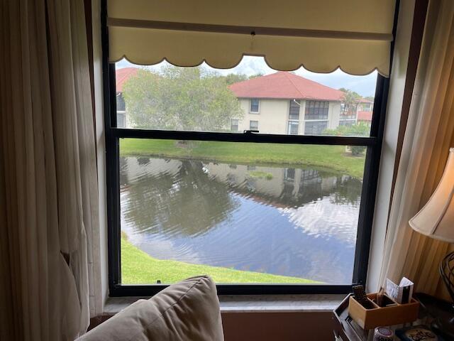 Foto del edificio - 421 SW South River Dr