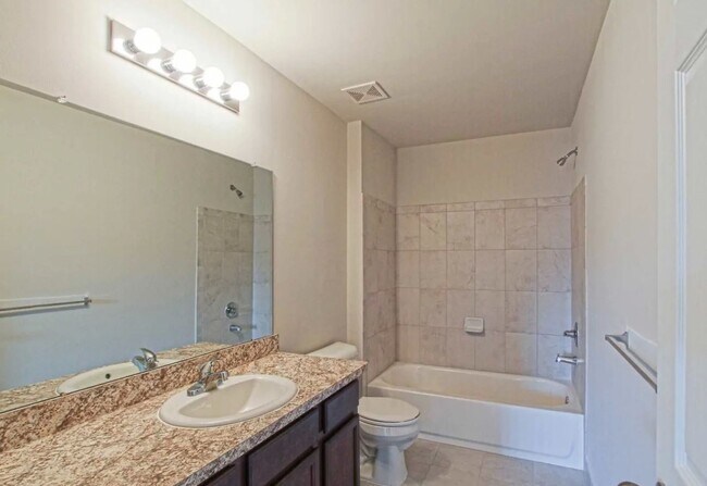 Interior Photo - Harvard Place Apartments