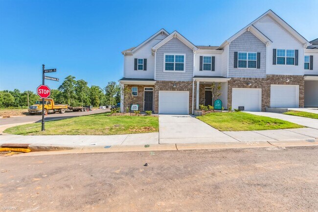 Foto del edificio - 3 br, 2.5 bath Townhome - 233 Red Tail Way