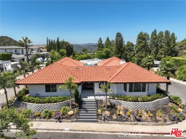 Foto del edificio - 2199 Summitridge Dr