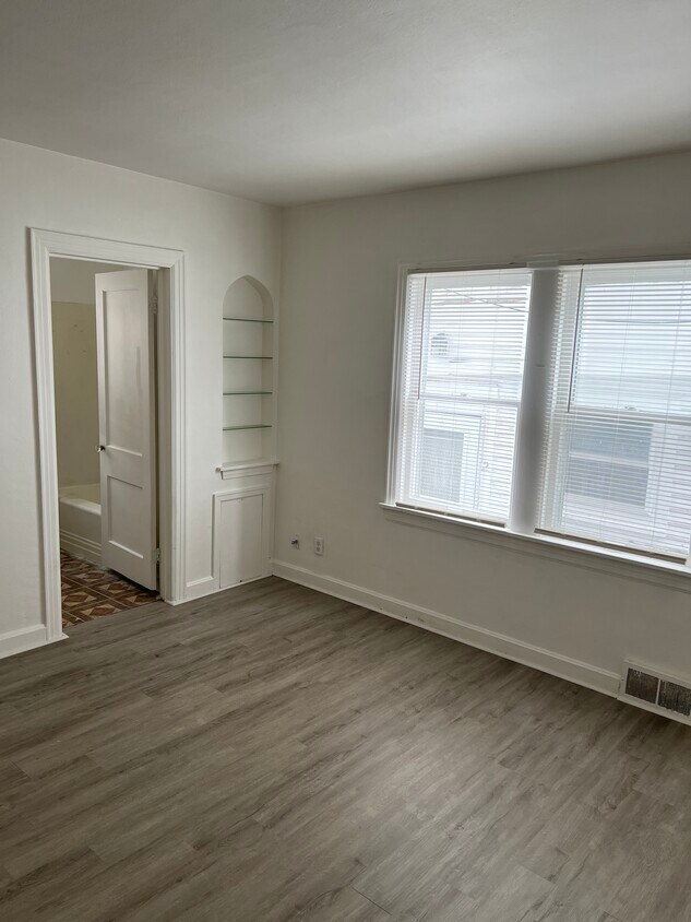 Foto principal - 831 18th Ave