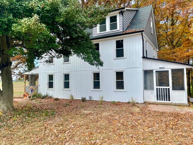 Building Photo - 27318 Morgnec Rd