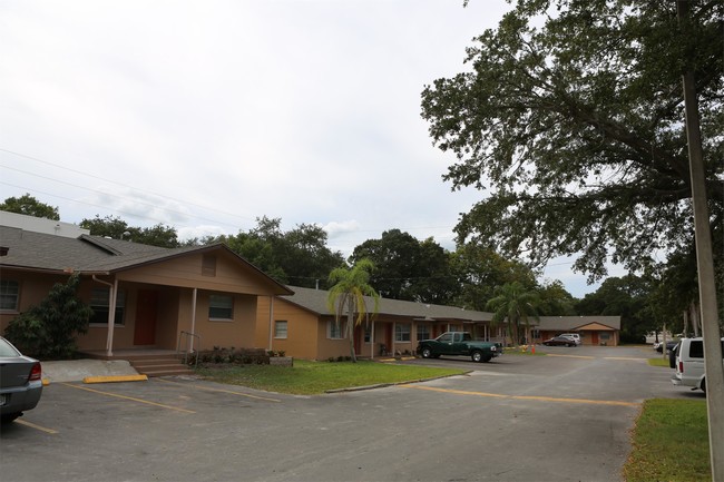Foto del edificio - 1113 Tuskawilla Dr