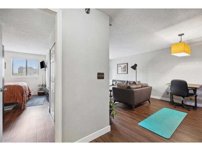 Foto del edificio - 78 10th St E