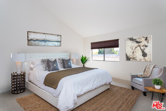 Foto del edificio - 817 N Croft Ave