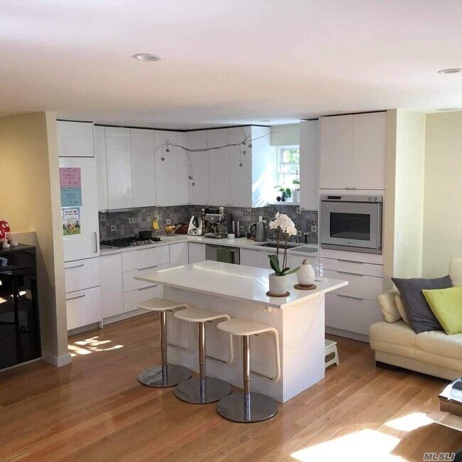 Foto del edificio - 339 Grandview Ave