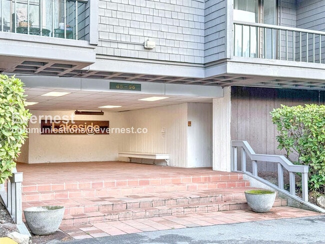 Building Photo - 6260 139th Ave NE