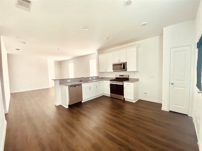 Foto del edificio - 11750 Armadale Dr